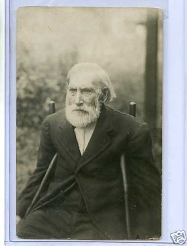 VINTAGE POSTCARD PICTURE OF OLD MAN BLACK & WHITE  