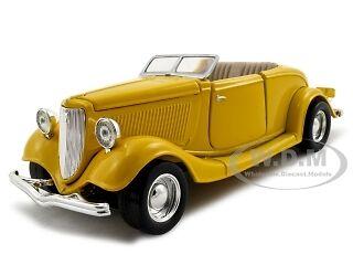 1934 Ford coupe model car #2